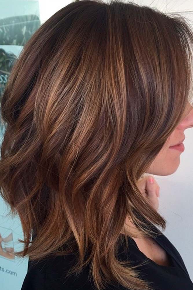 Amazing Ideas of Medium Haircuts for Perfect Look