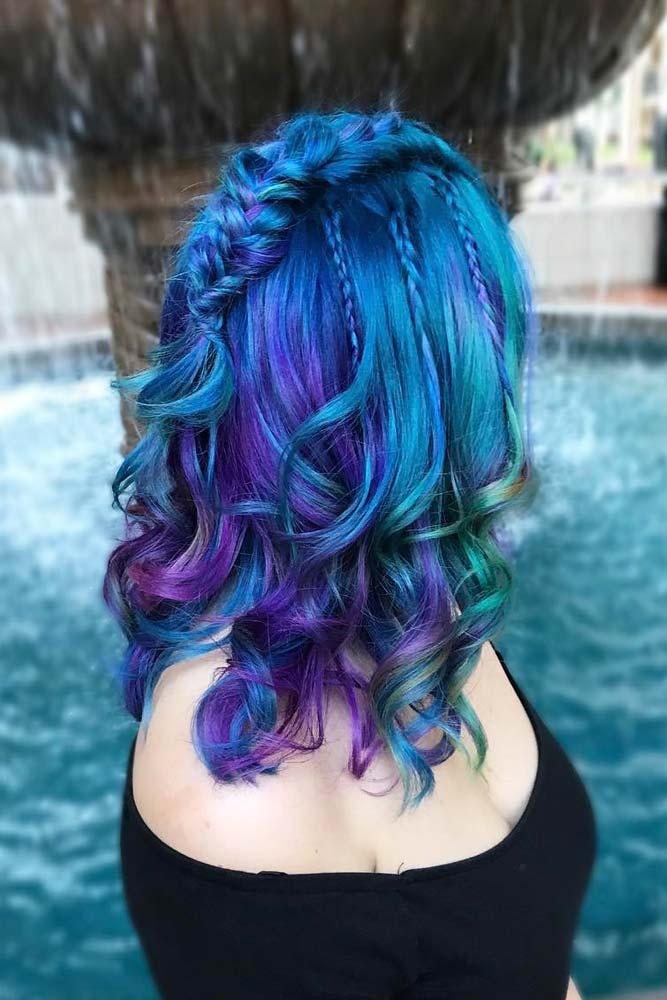 Blue Medium Hairstyle With Purple Highlights #wavyhairstyle #braidhairstyle