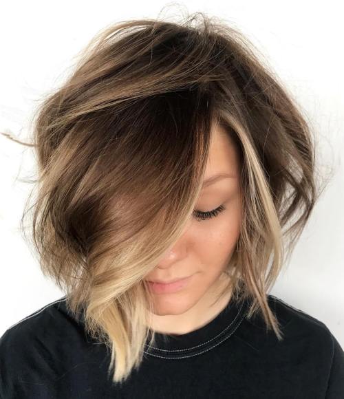 Bronde Bob with Face-Framing Highlights