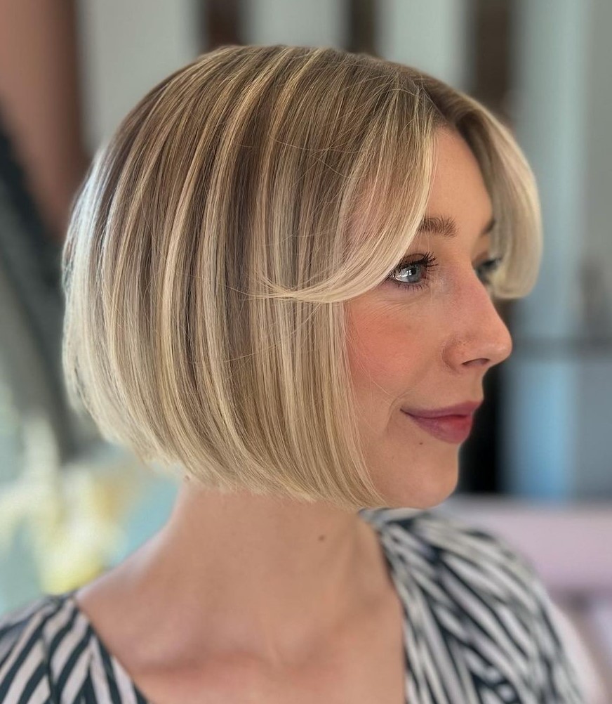 Chin Length Dirty Blonde Bob with Blonde Highlights