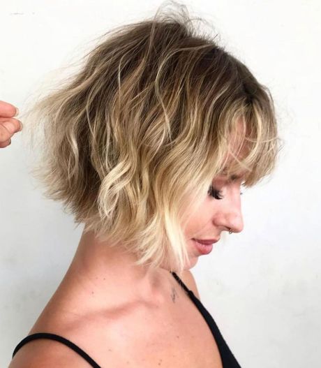 Chin-Length Wavy Bob With Bangs