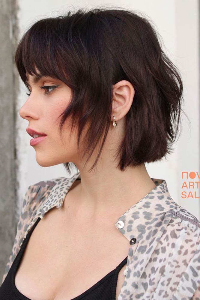 Choppy Chin-Length Bob With Bangs #prettyhairstyles #stylishhairstyles