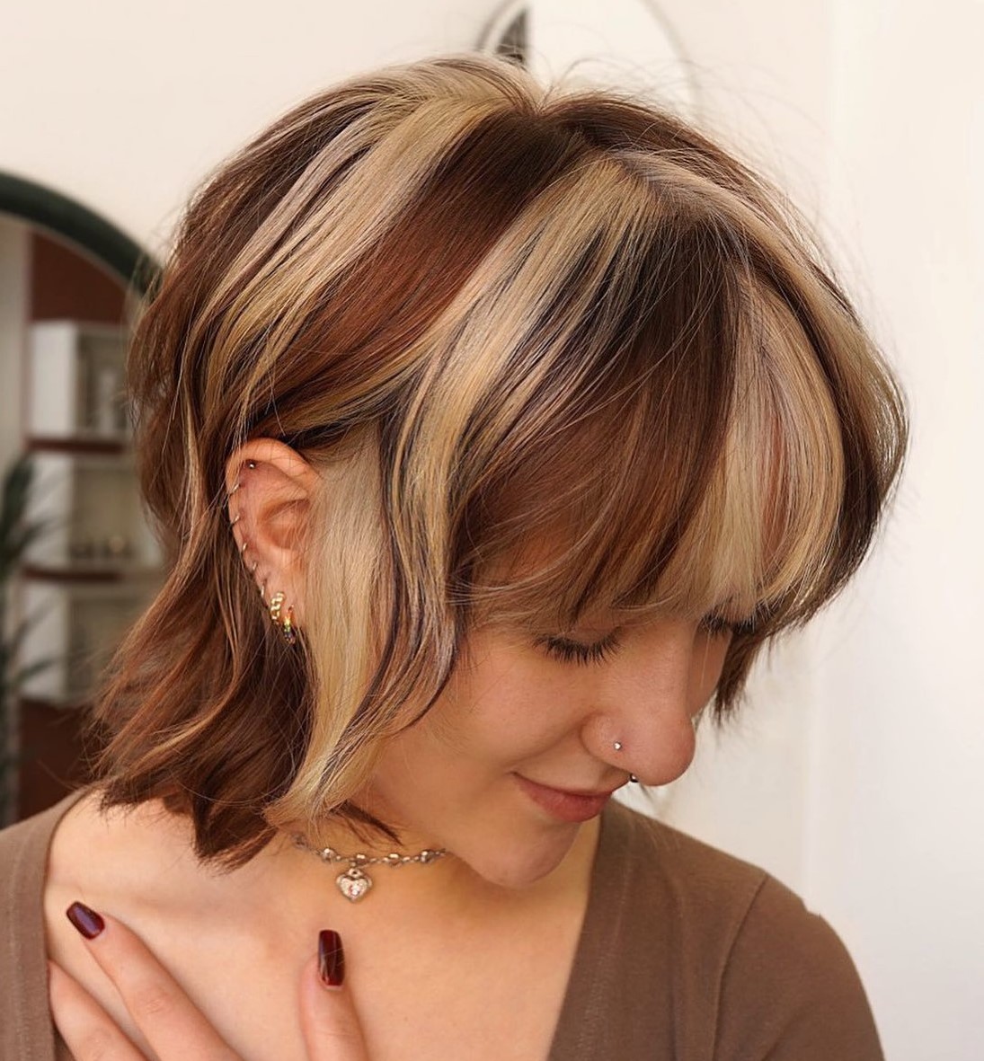 Contrasting Chunky Ribbons on Chestnut Hair