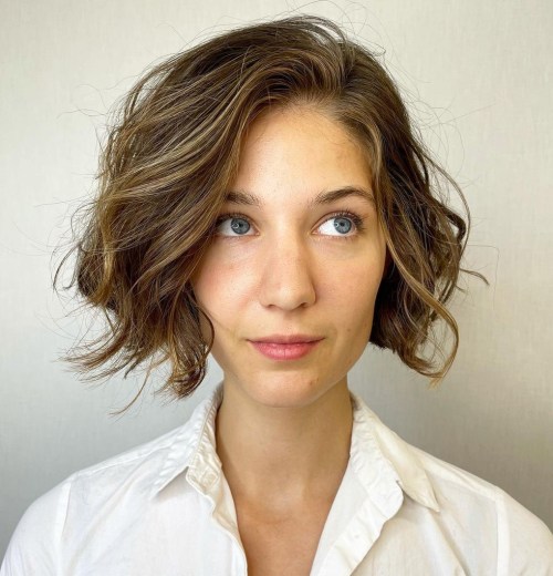 Dimensional Side Parted Wavy Bob