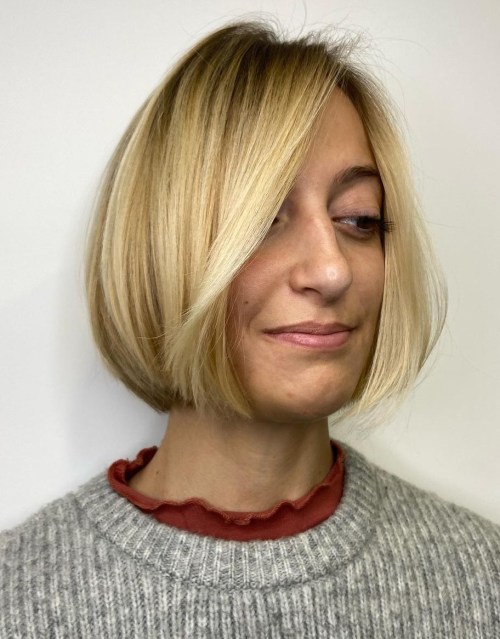 Elegant Jaw Length Bob for Blondes