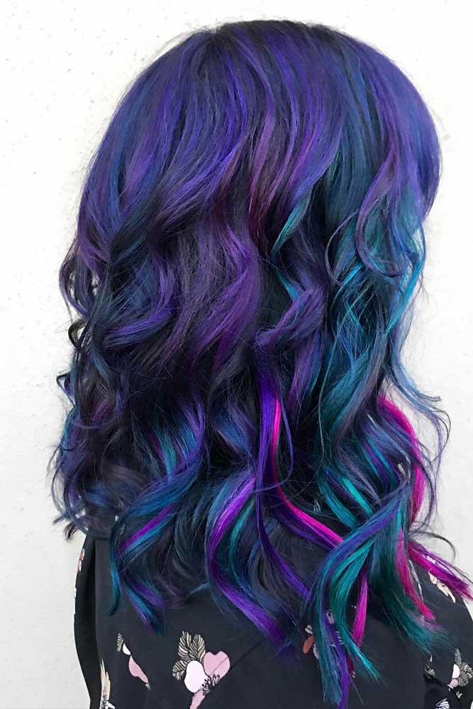 Medium Length Hair With Galaxy Coloring #galaxyhair #wavyhairstyle