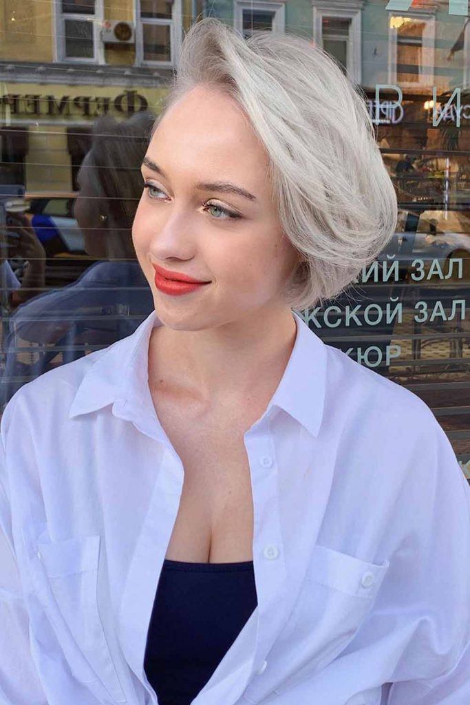 Platinum Blonde Bob With Feathered Layers #platinumblondebob #featheredlayers