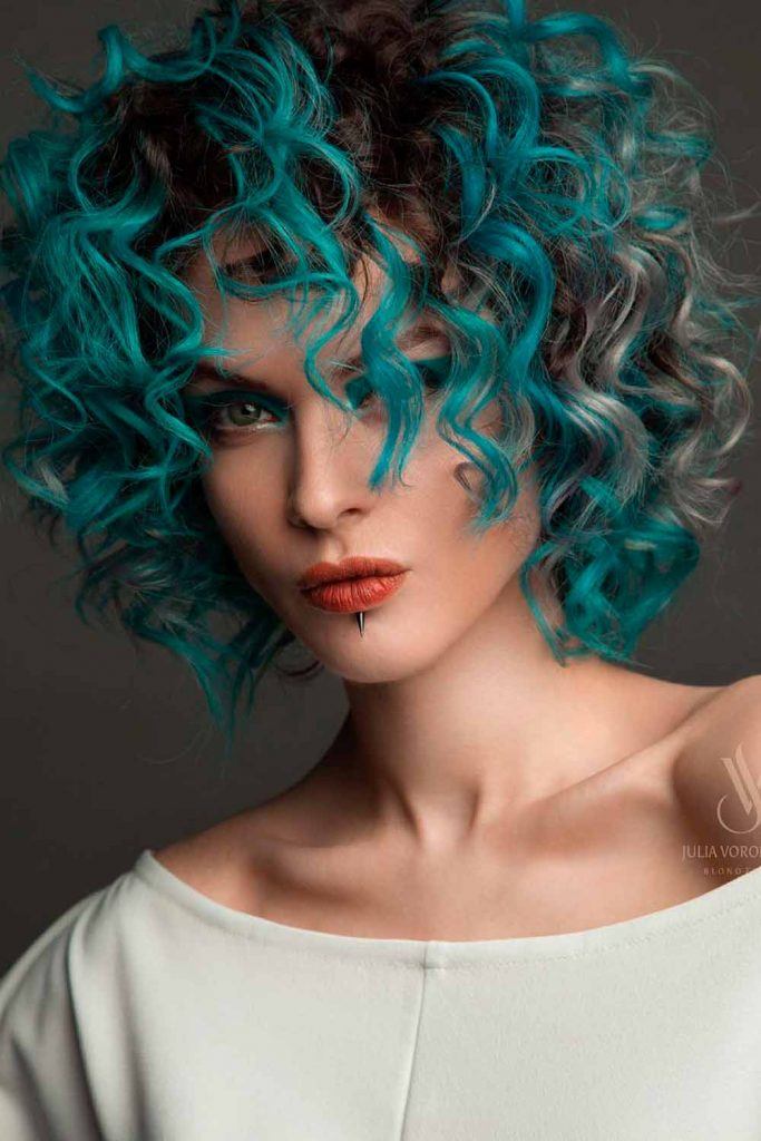 Shaggy Bob For Curly Hair #greenhair #curlyhair