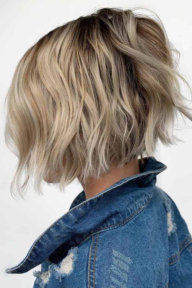 Short Wavy Inverted Bob #balayage