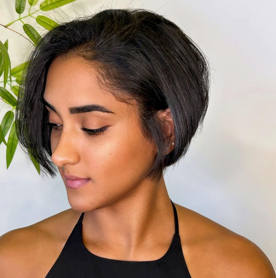 Chic Pixie Bob with a Side Part