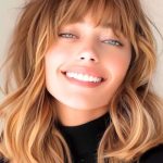 blunt-wavy-long-bob-with-full-bangs-haircut-on-smi