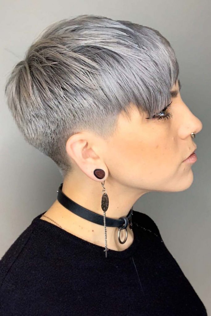 Cute Short Grey Hairstyles #shortgreyhair #shorthairstyles #greyhairstyles