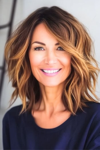 Highlights with Side Swept Bangs Shoulder-Length Haircut.