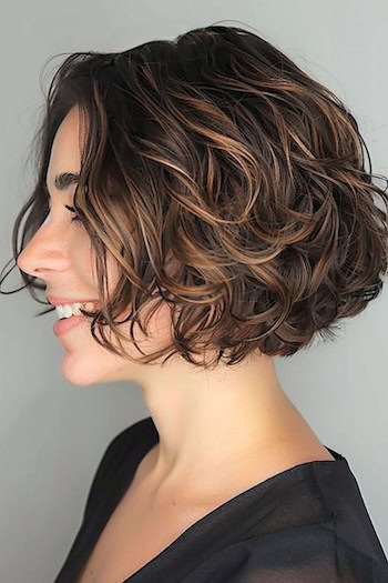 Short Layered Waves Short Hairstyle.