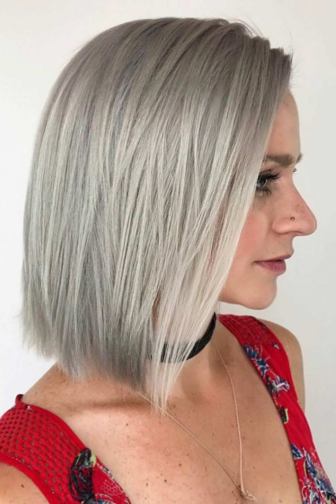 Short To Medium Sleek Straight Bob #shortgreyhair #shorthairstyles #greyhairstyles