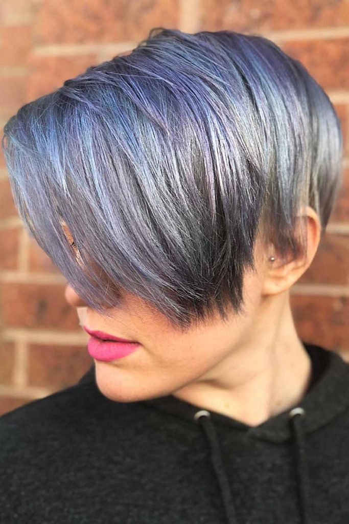 Side Part Bob with Undercut #shortgreyhair #shorthairstyles #greyhairstyles