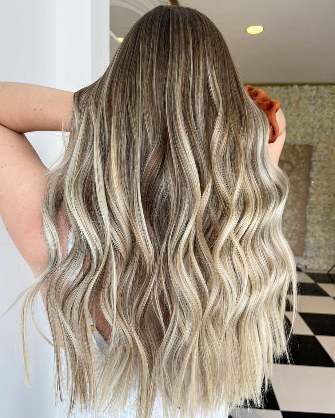 blonde balayage beach waves