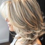 honey-and-ash-blonde-layered-lob-hairstyle-