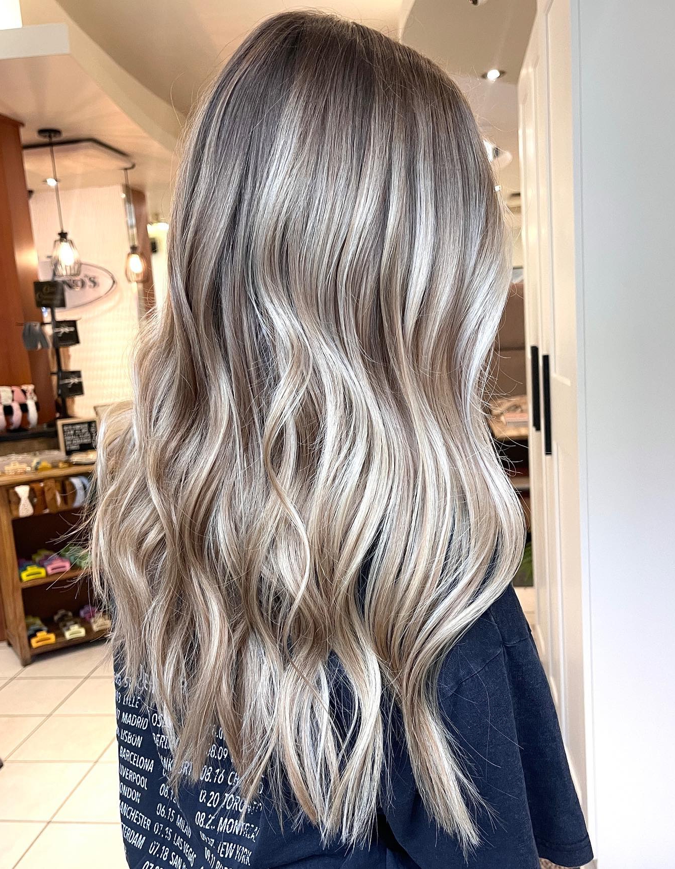 Creamy Blonde with Ashy Highlights on Straight Hair