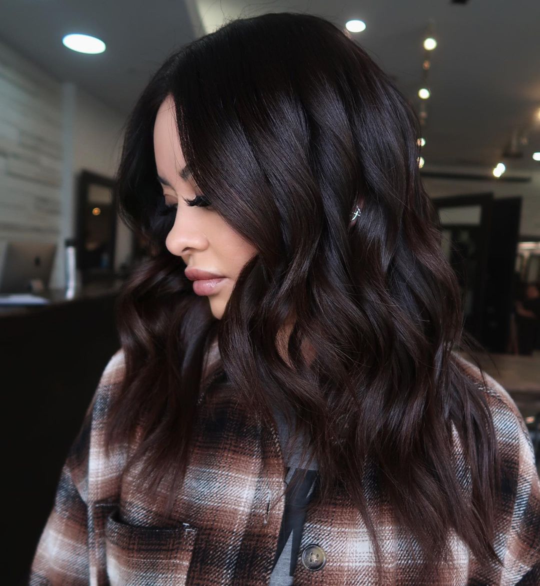 Mocha Brown Wavy Style