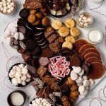 20-mouth-watering-dessert-charcuterie-board-ideas