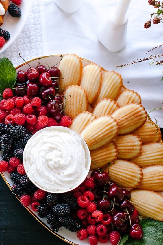 20 Mouth-Watering Dessert Charcuterie Board Ideas