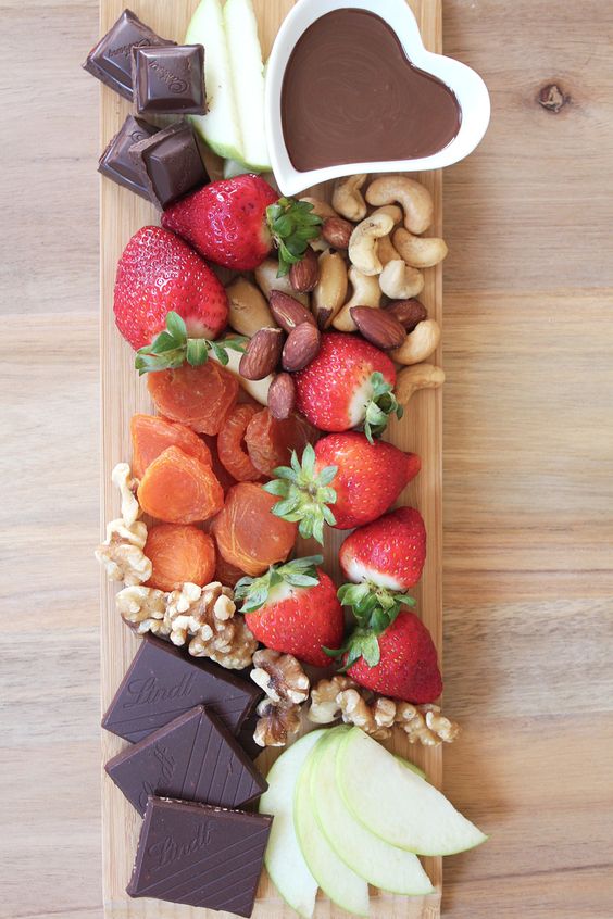 20 Mouth-Watering Dessert Charcuterie Board Ideas