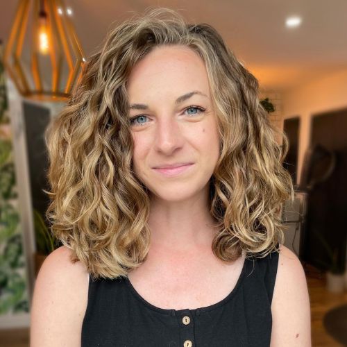 Big Short Curled Bob with Highlights