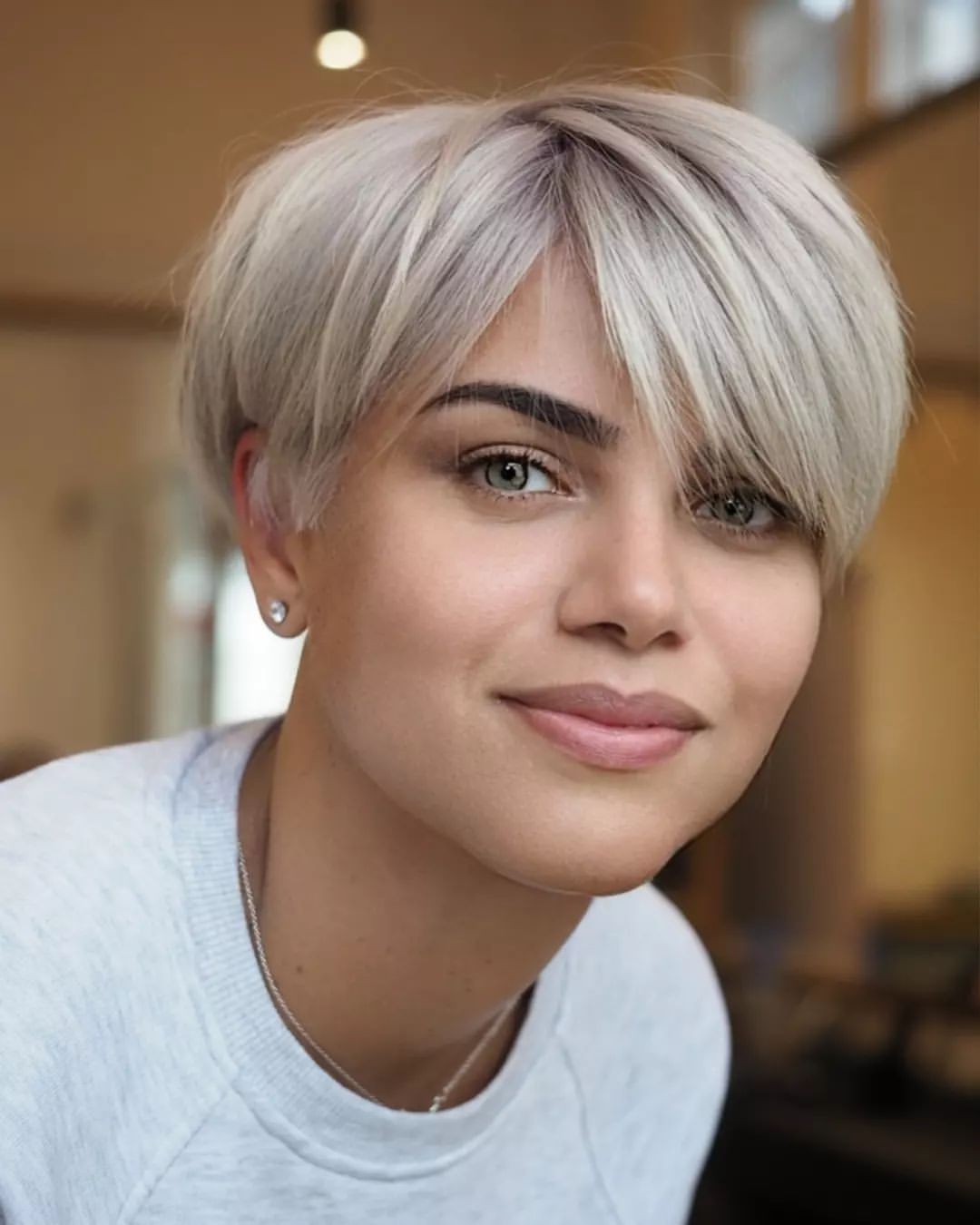 Pixie Bob in Platinum Blonde Color