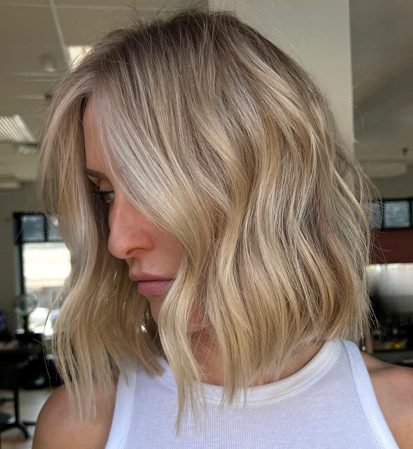 Old Money Blonde Lob with Shadow Roots